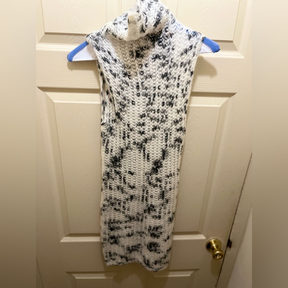 Cream and Gray mock neck tunic